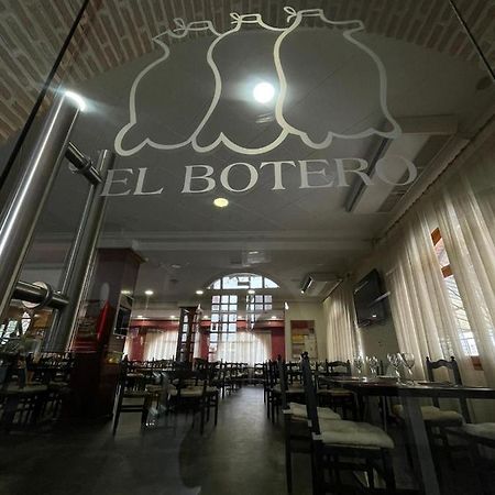 Hostal El Botero Monreal del Campo Eksteriør billede