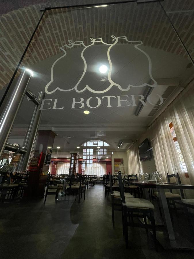 Hostal El Botero Monreal del Campo Eksteriør billede