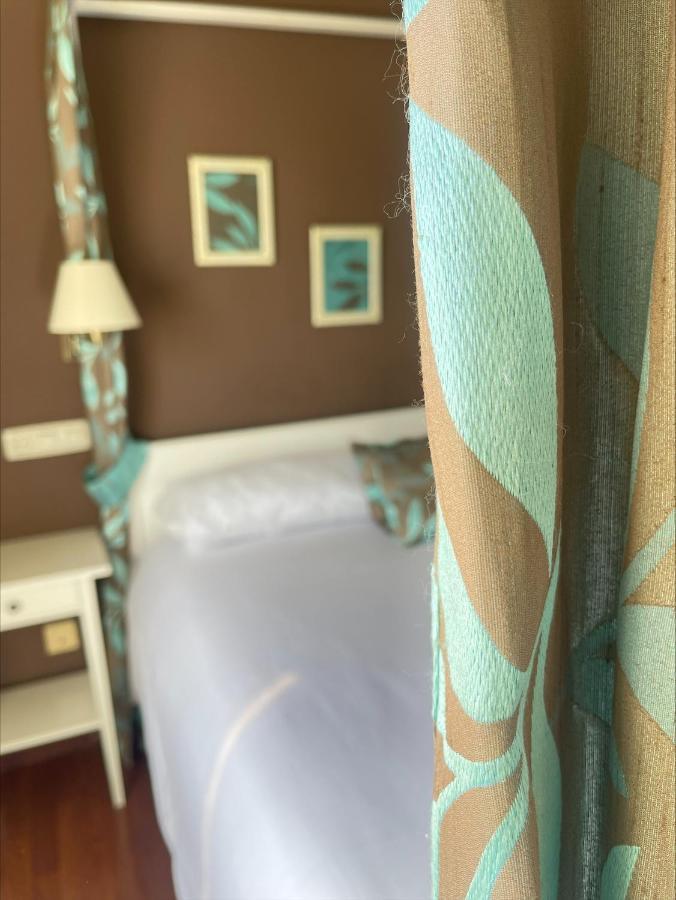 Hostal El Botero Monreal del Campo Eksteriør billede